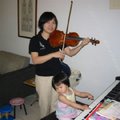 綾羅翩翩風沁懷　笑弄琴墨語嫣然