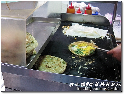 錦州街口排隊人氣小吃》河粉蛋餅、九層塔蔥抓餅