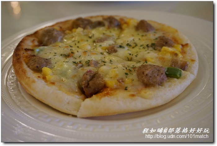 Kool Caffe》東區必訪的文藝復興藝術咖啡館 24小時不打烊