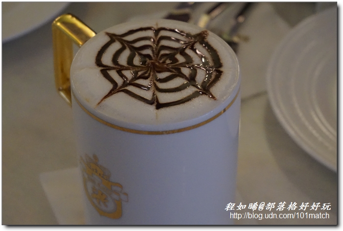 Kool Caffe》東區必訪的文藝復興藝術咖啡館 24小時不打烊