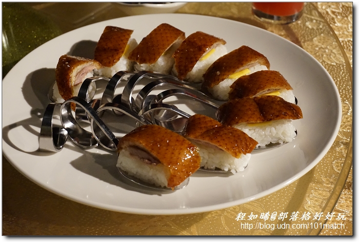 京華城櫻桃谷》台北C/P值最高的烤鴨 櫻桃鴨創意六吃1699元起【南京三民捷運站美食】