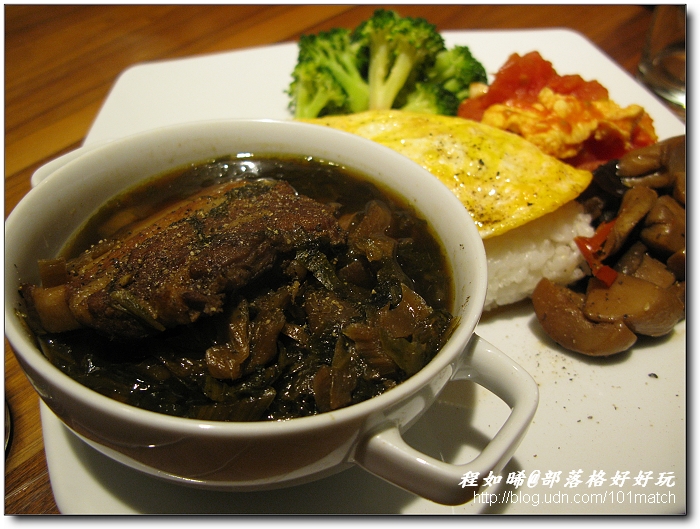 台北車站隱藏版輕食咖啡館：薇味廚坊》姐妹淘約會談心享用養生餐點的好所在