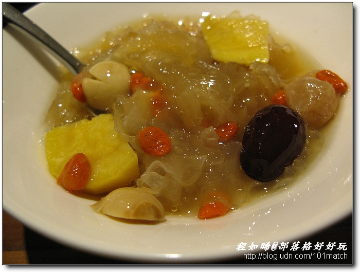 台北車站隱藏版輕食咖啡館：薇味廚坊》姐妹淘約會談心享用養生餐點的好所在