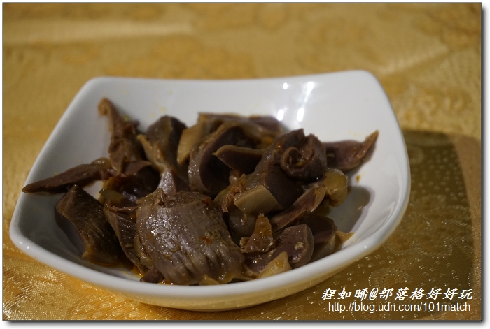 京華城櫻桃谷》台北C/P值最高的烤鴨 櫻桃鴨創意六吃1699元起【南京三民捷運站美食】