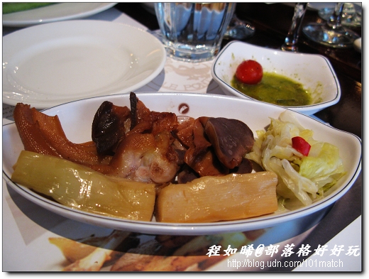 巷弄中的法式台灣古早味餐廳》樂朋小館 A Table ~ 巷弄中的法式台灣古早味餐廳》樂朋小館 A Table ~