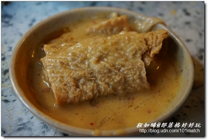 捷運葫州站排隊進補美食》配著秋雨下肚的東湖霸味薑母鴨