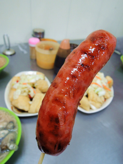 ☆走吃美食樂☆台北延平北路。大顆飽滿蚵仔顔傢蚵仔麵綫