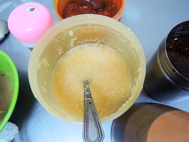 ☆走吃美食樂☆台北延平北路。大顆飽滿蚵仔顔傢蚵仔麵綫