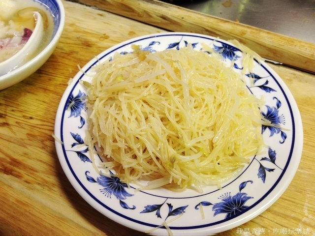☆走吃美食樂☆台北三重。巷子口美味攤～硃記花枝羹