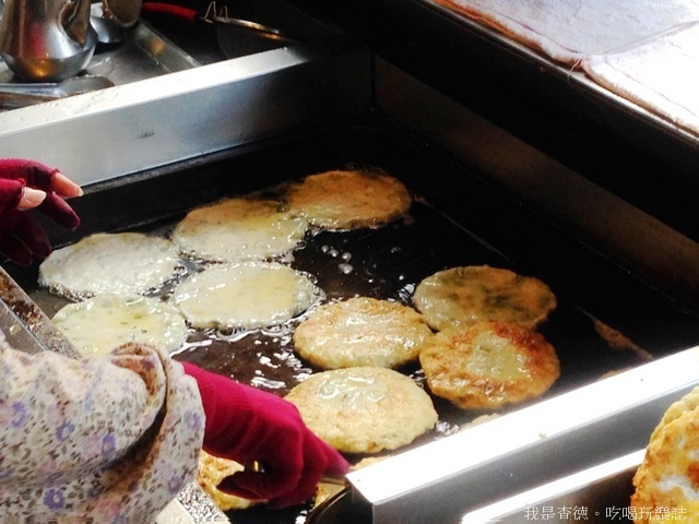 ☆走吃美食樂☆宜蘭三星。天送埤必吃蔔肉配蔥油餅
