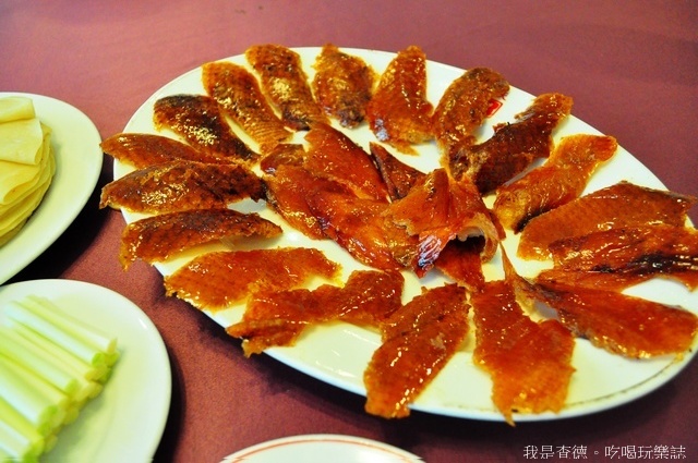 台北南京西路。油亮亮烤鴨大餐～天廚菜館