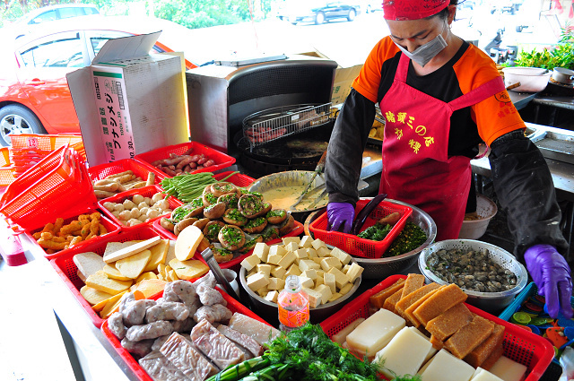 台中小旅行。大坑美食。豬頭三的店