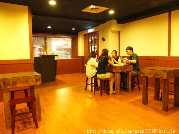 【愛評口碑券】虎拉麵。高雄深夜隱藏版拉麵終於有店面啦！拉麵控的美味基地 必吃限量豪華豚骨拉麵