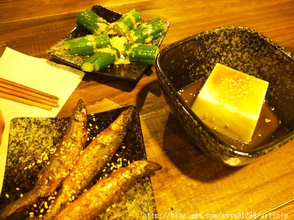 【愛評口碑券】虎拉麵。高雄深夜隱藏版拉麵終於有店面啦！拉麵控的美味基地 必吃限量豪華豚骨拉麵