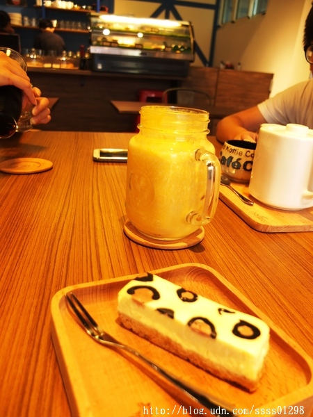 食記邀約【好呦食趣】幸福滋味！熱壓吐司 鬆餅 手感烘培 健康鮮活輕食概念 甜點控快來報到