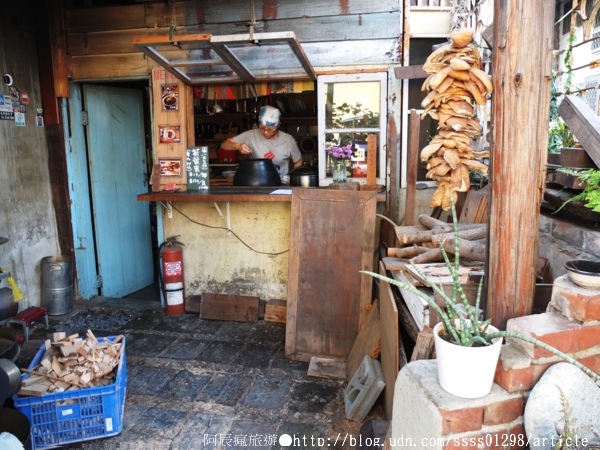 【美食特搜。台南中西區】慕ㄇㄨˋ紅豆。柴燒紅豆湯 溫暖人心的甜味 巷弄裡的下午茶-慕紅豆