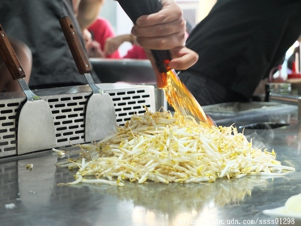 【愛評口碑券】漢林鐵板燒(本館店)。平價高檔鐵板燒料理饗宴 嚴選食材 用餐環境優 家庭聚餐、三五好友吃飯推薦