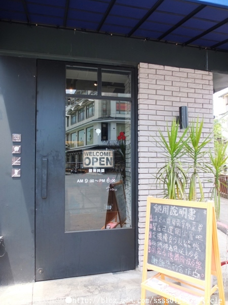 【美食特搜。屏東市】卡菲小食光咖啡館(屏東中正店)。啟動週末放肆慵懶模式 補充活力的小時光-卡菲小食光咖啡館