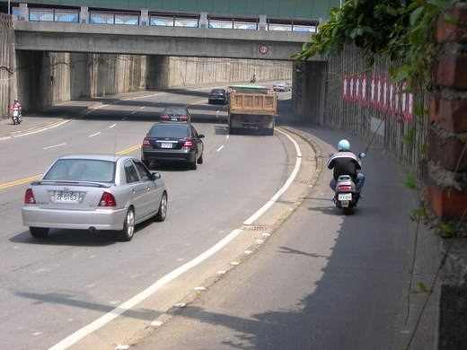 第三爆 人行道 慢車道不分 聯合報苗栗地方新聞部落格 Udn部落格