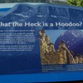 Hoodoos是指經 風、雨、雪，幾千年的浸蝕而形成特殊形狀的石柱 (rock  pillars)