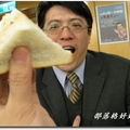 與馬英九有約 - 聯合線上副總經理李彥甫作勢要吃三明治