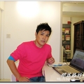 正港的洪誠陽是個讀很多書、很懂得投資理財的熟男