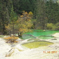 黃龍翠綠的彩池