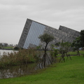 蘭陽博物館位於宜蘭縣頭城鎮，外部建築景觀採山造型斜頂為主體風格，館內設有展示中心，展現宜蘭當地多元豐富的人文與自然生態。

