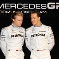 Mercedes-GP 圖右車神Michael-Schumacher 及 Nico-Rosberg