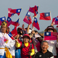 20110220 泰國芭達雅球后雅妮的國旗加油團