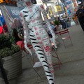 【城市光影】紐約的路邊服裝秀 –Norma Kamali