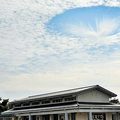 台南市安南區前天2012年 01月10日中午出現怪雲，看起來像天空破了一個大洞。讀者張銘堅提供