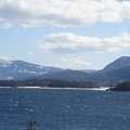 挪威中央山脈途中的冰湖