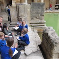 羅馬浴池Roman Baths參觀的小學生