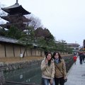 抵達京都，步行至東寺，緣日所舉辦的廟會快結束了，晚上去逛四條河原町。