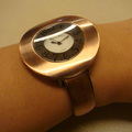 這支錶是我在美國買的! 剛好搭配這天的 埃及風! 不錯吧!