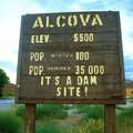 Alcova：靠水庫作觀光生計，冬季人口100，夏季35,000。