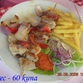 （ 1歐元 ≒ 7kuna ≒ 40台幣 ； 1kuna ≒ 6台幣 ）／ 這一道佳肴大約台幣360元。