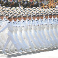 每次閱兵都有大連海軍學院，他們的正步非常有力，顯得特別精神。
