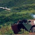 解放軍發射紅箭９重型反坦克導彈。