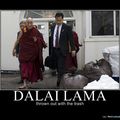 2010年02月18日，達賴喇嘛在會晤歐巴馬總統後由後門離開白宮。
