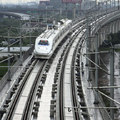 新一代國產動車組-CRH380駛離上海虹橋交通樞紐