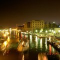 於Ponte degli Scalzi(赤足橋)俯瞰大運河及Ferriaovia車站夜景- Ferriaovia 水上巴士站