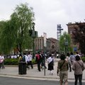 大阪環球影城-準備看遊行的人們