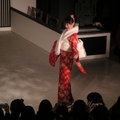 日本京都西陣織和服美人集 - -這位是我最喜歡的, 因為她笑容十分燦爛