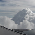 機翼外的白雲2