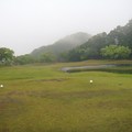 Hole #3, Par 3, 165Y, Hcp 11 
相當有挑戰性的Par 3, Tee 台到果嶺右側是大池塘，假日打165是側面水障礙，平日打190Y-210Y變成正面水障礙。果嶺後側是OB, 不要打太大。果嶺前面就是水，不要打太小。反正打剛好就好(我在說什麼?)。此洞風向較亂，有時tee台順風果嶺逆風，要注意看旗竿上的旗子。果嶺兩層，右後高，左前低，速度普通，break不大，不難推。On 上果嶺搶Birdie! 轉貼
