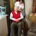 民國二年生九十六歲了，比王永慶還要老，雖然沒有他那麼好命可以有一團人在注意他的健康，但是他自己一直照顧自己，除了[血栓]的老毛病之外，一切OK!脾氣不錯，是個令人敬佩的老人家!
