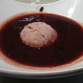 甜點-紅豆湯，中間那球好像是芋泥