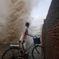 莫拉克颱風Typhoon Morakot has passed over the Philippines, Taiwan and Mainland China, causing hundreds of millions of dollars in damage due to high winds, flooding and mudslides.

